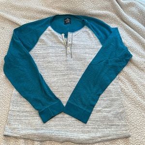 Heather Gray and teal longsleeve American Eagle baseball Tee